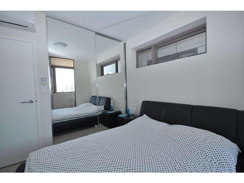 310/2 Discovery Point Place, Wolli Creek NSW 2205