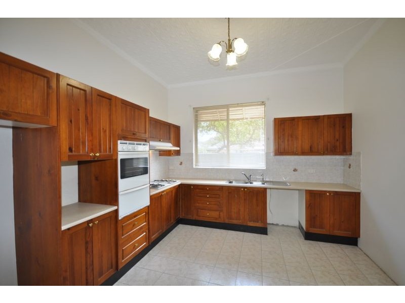 4a Buchanan Street, Carlton NSW 2218