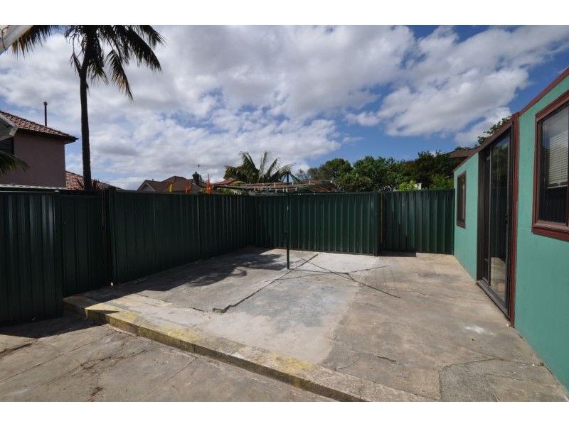 4a Buchanan Street, Carlton NSW 2218