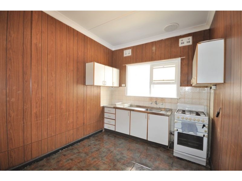 48 Wolli Creek Road, Banksia NSW 2216