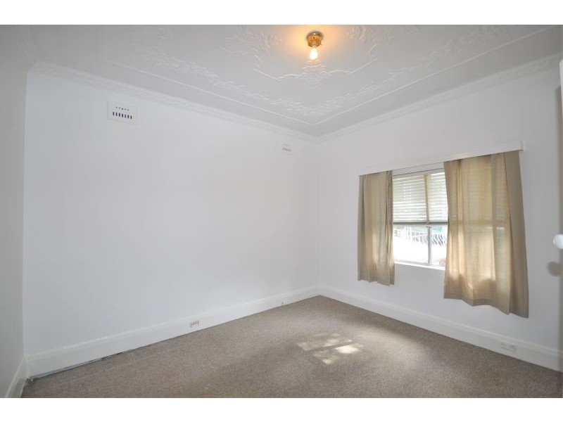 48 Wolli Creek Road, Banksia NSW 2216