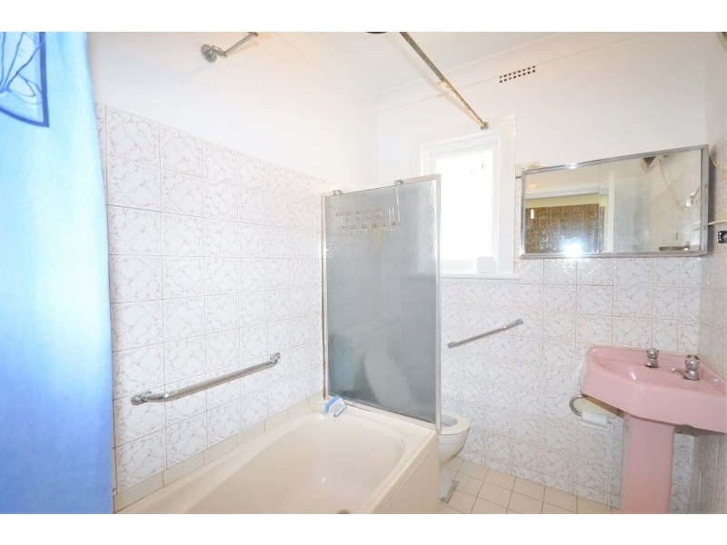 48 Wolli Creek Road, Banksia NSW 2216