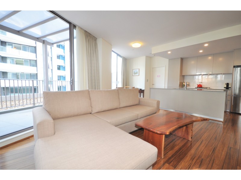 206/2 Discovery Point Place, Wolli Creek NSW 2205