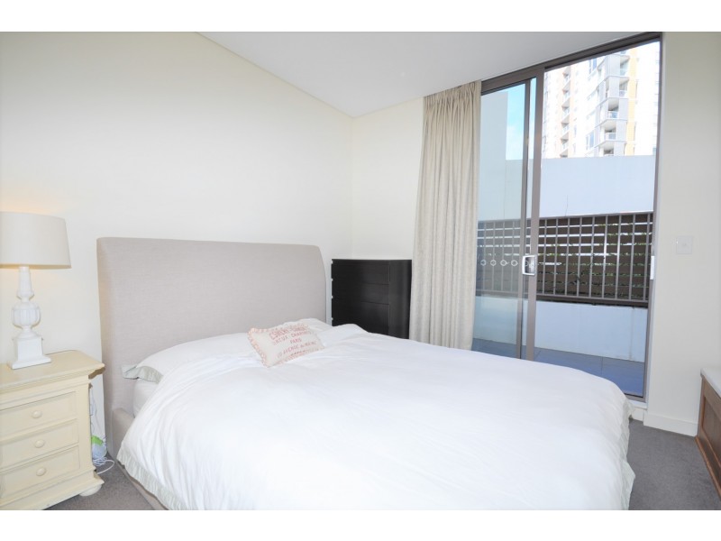 206/2 Discovery Point Place, Wolli Creek NSW 2205