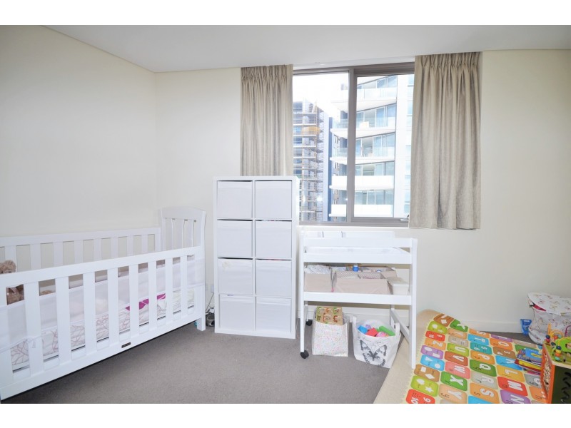 206/2 Discovery Point Place, Wolli Creek NSW 2205