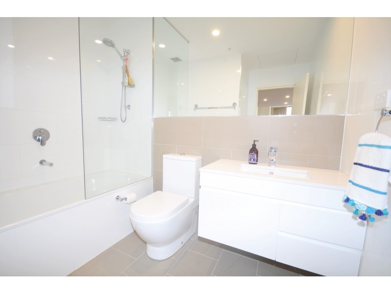 206/2 Discovery Point Place, Wolli Creek NSW 2205