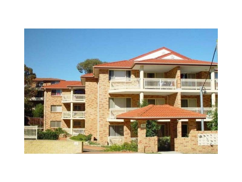 18/75 Cairds Avenue, Bankstown NSW 2200