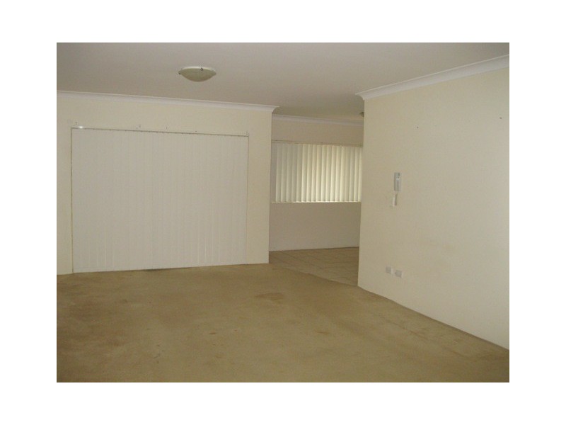 18/75 Cairds Avenue, Bankstown NSW 2200