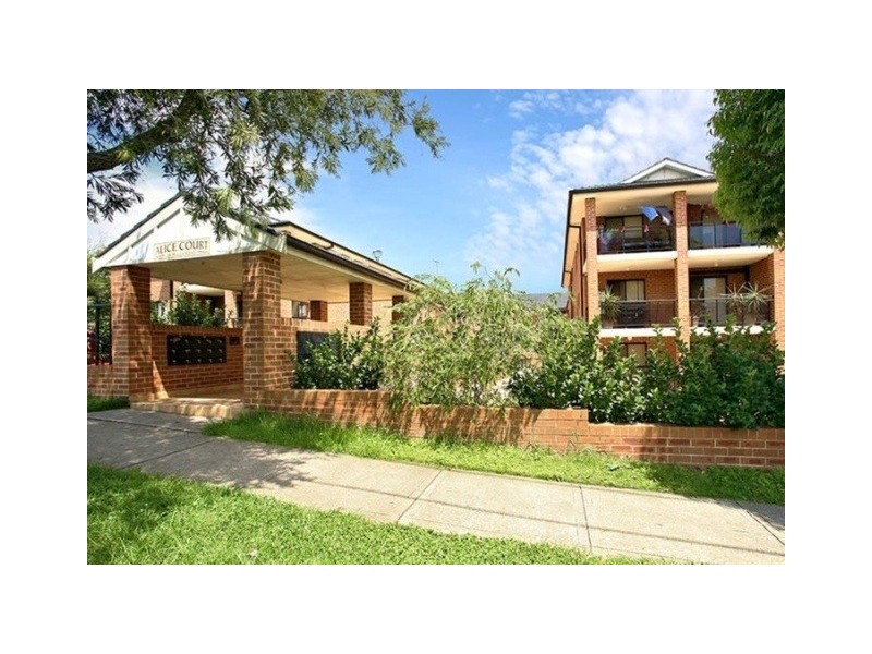 30/2a Mulla Road, Bankstown NSW 2200