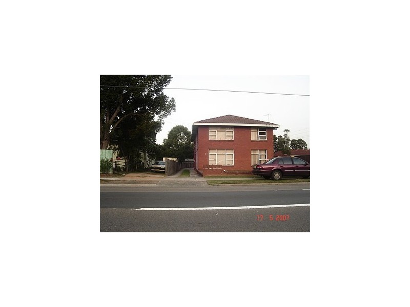 1/86 Moorbank Ave, Moorebank NSW 2170