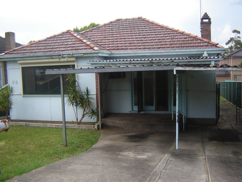 68 Cooper road, Birrong NSW 2143