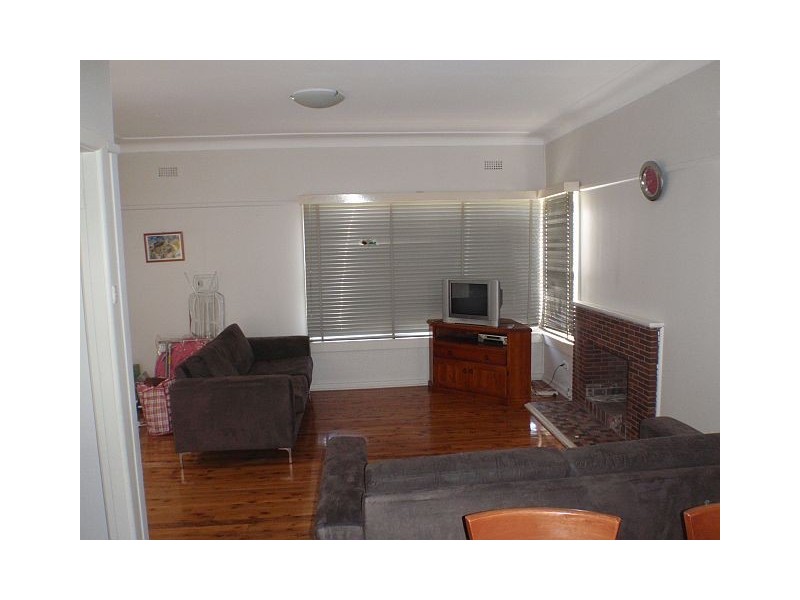 120 Hinemoa Street, Panania NSW 2213