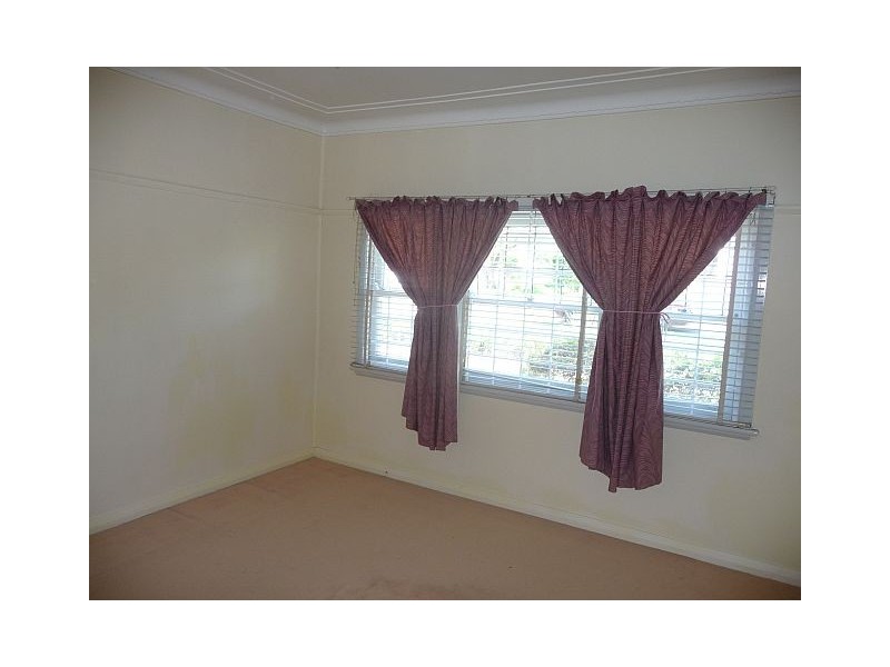 8 Birdsall Avenue, Condell Park NSW 2200