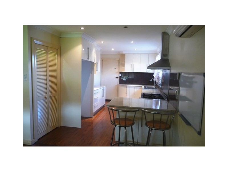 6 Ayres Crescent, Georges Hall NSW 2198