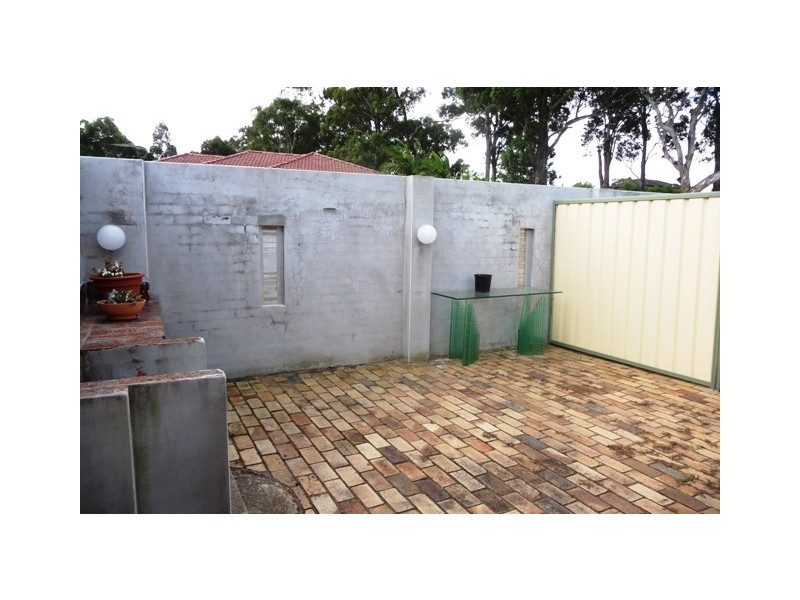 6 Ayres Crescent, Georges Hall NSW 2198