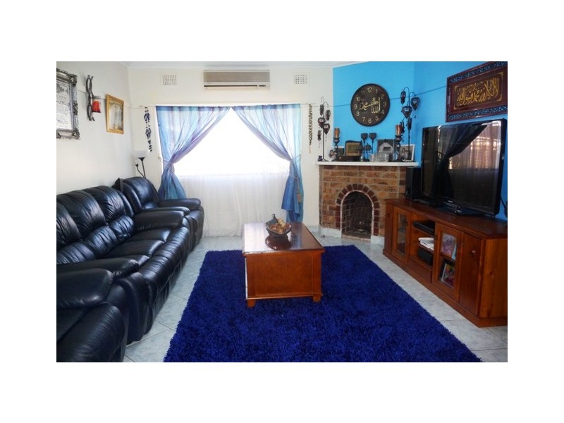 70 Gallipoli Street, Condell Park NSW 2200