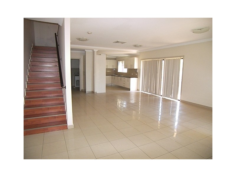 1/17 Sunset Avenue, Bankstown NSW 2200