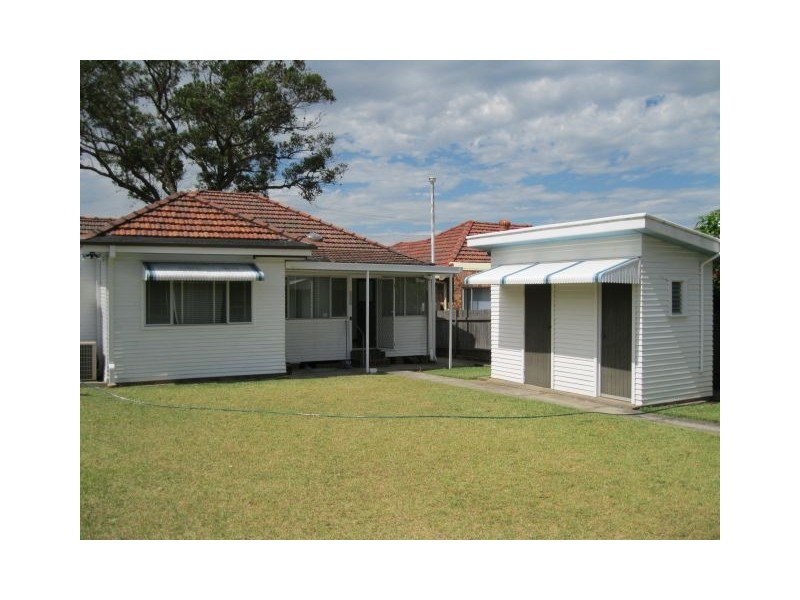 35 Shenstone Road, Riverwood NSW 2210