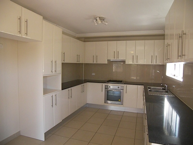 1/17 Sunset Avenue, Bankstown NSW 2200