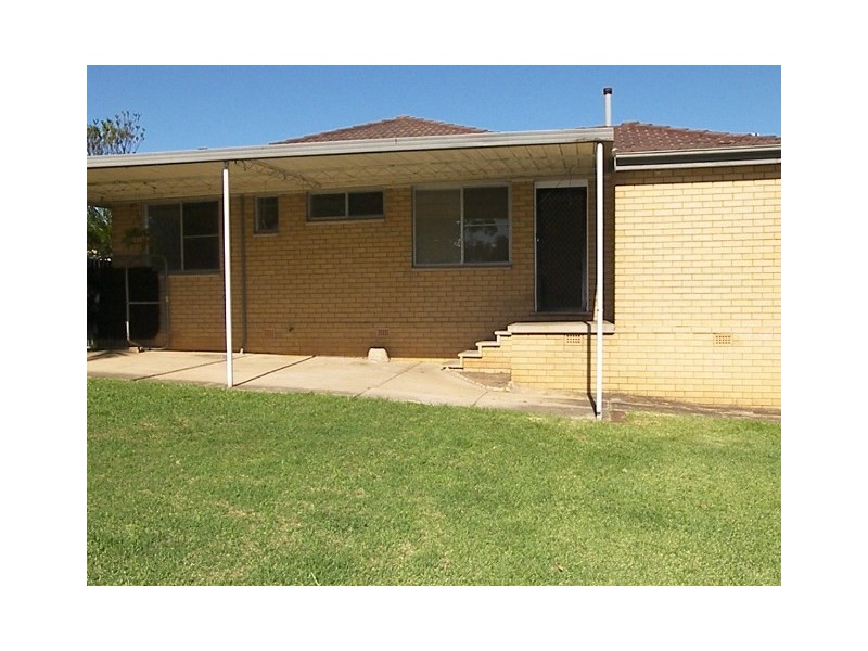 5 Talinga Avenue, Georges Hall NSW 2198