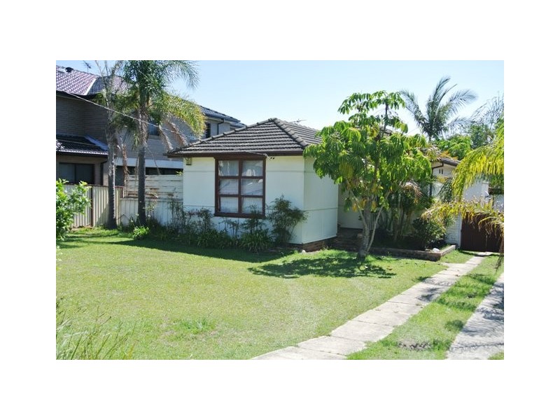 20 Saurine Street, Yagoona NSW 2199