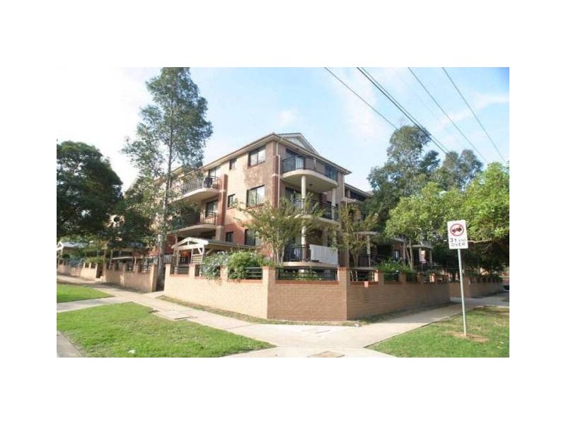 2/13 Gordon Street, Bankstown NSW 2200