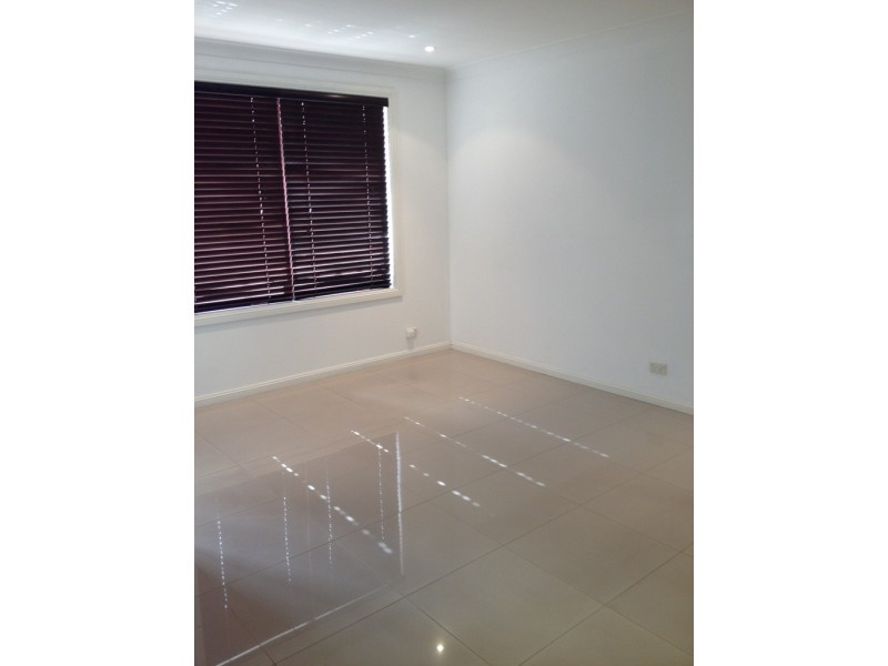 4/6 Gleeson Avenue, Condell Park NSW 2200