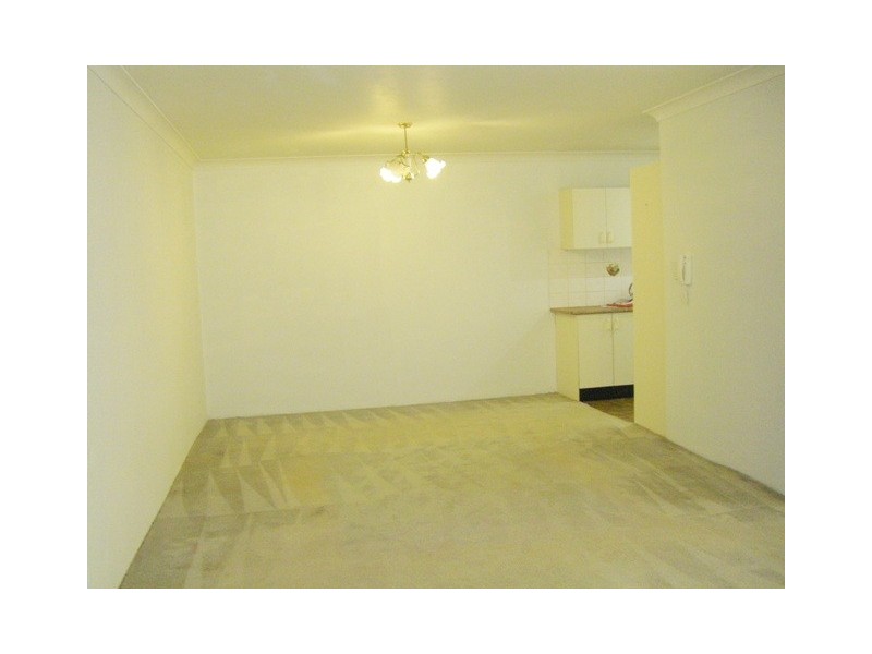 8/94 Meredith Street, Bankstown NSW 2200