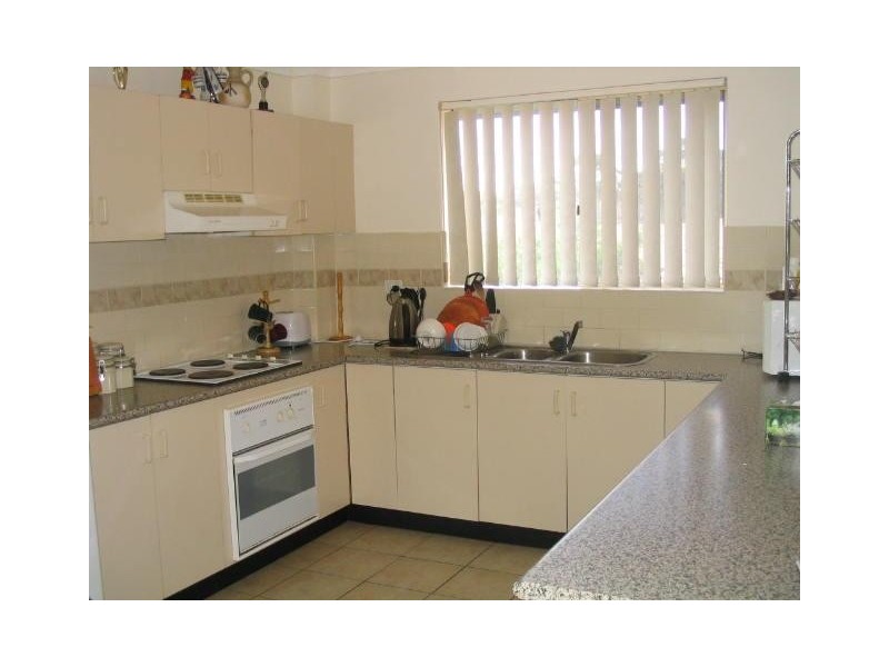 8/25 Myrtle Road, Bankstown NSW 2200