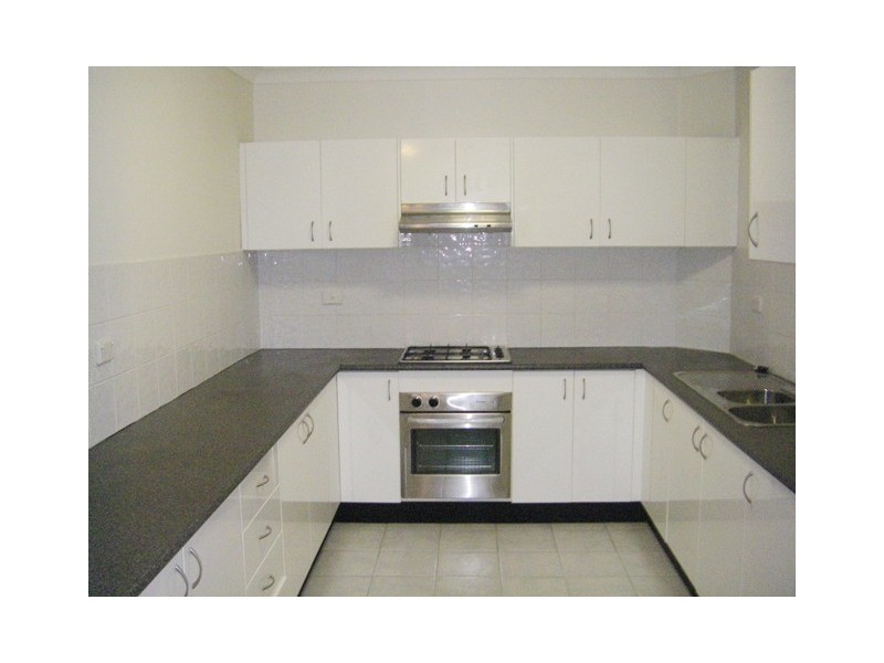 12/33 Conway Rd, Bankstown NSW 2200