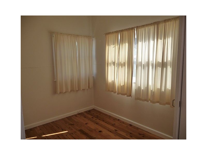 2/86 Noble Ave, Greenacre NSW 2190