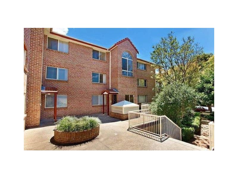 2/68 Reynolds Ave, Bankstown NSW 2200