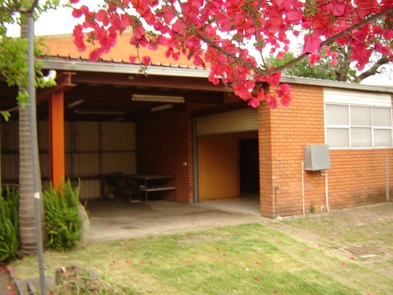 27 HIGGINS, Condell Park NSW 2200