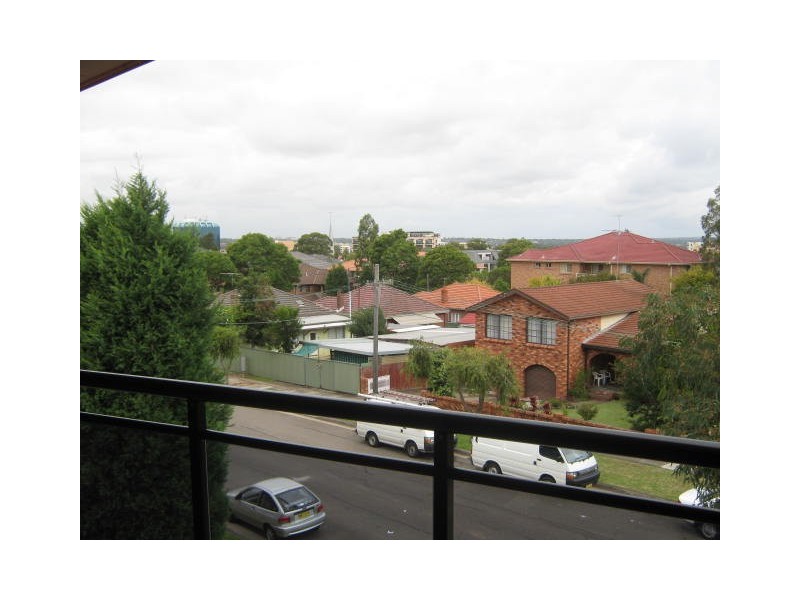 32/7 Melanie St, Bankstown NSW 2200