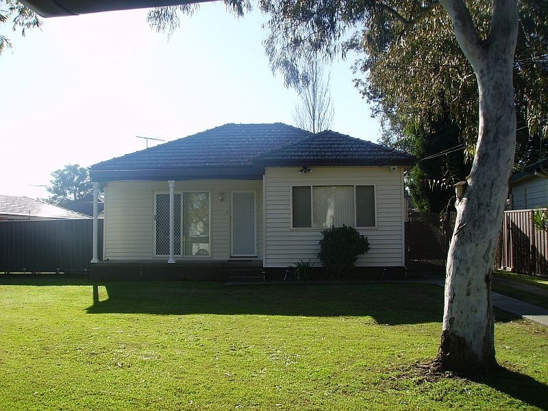 50 Endeavour Road, Georges Hall NSW 2198