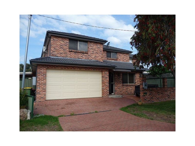 17B Kawana Street, Bass Hill NSW 2197