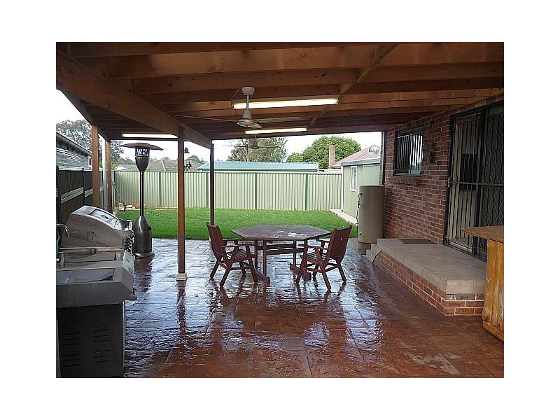 17B Kawana Street, Bass Hill NSW 2197