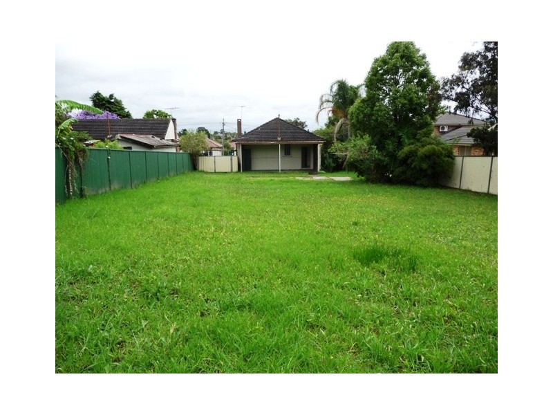 21 Saurine Street, Bankstown NSW 2200