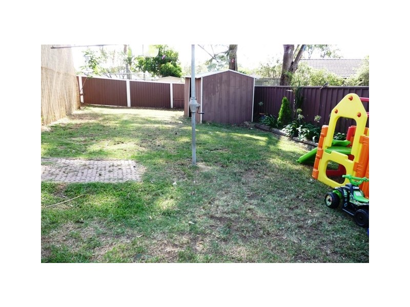 86 REX ROAD, Georges Hall NSW 2198