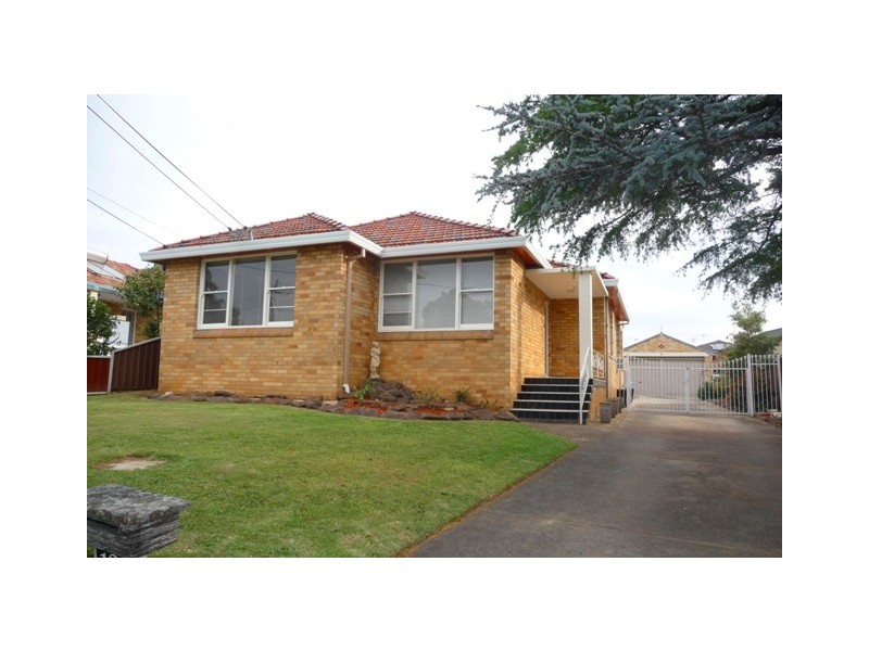12 Sunset Ave, Bankstown NSW 2200