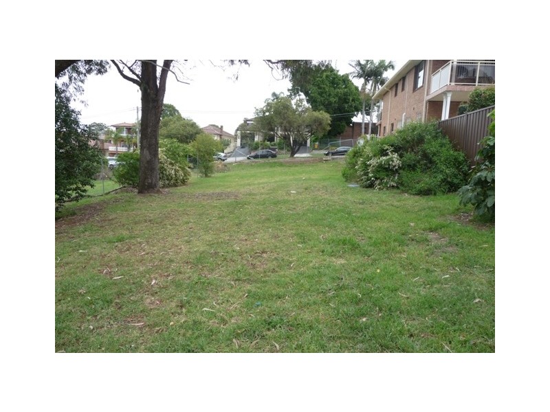 13  Simmat Avenue, Condell Park NSW 2200