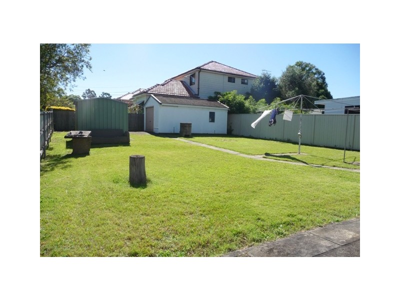 72  Woods Road, Sefton NSW 2162