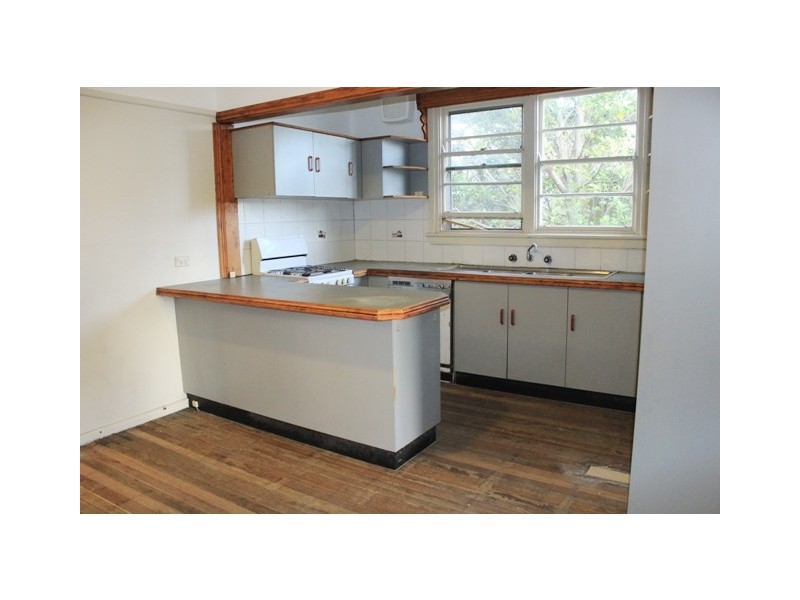 27 Bonds Road, Roselands NSW 2196