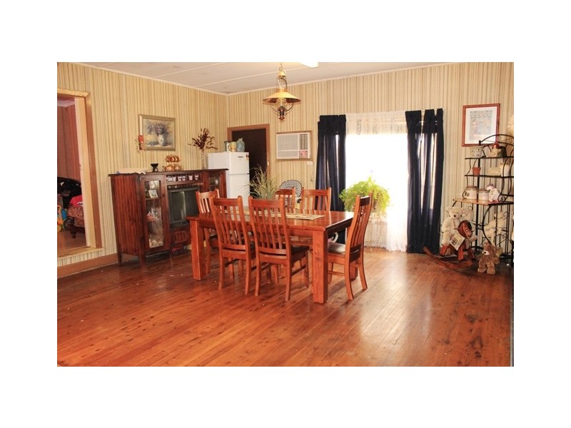 34 Mimosa Rd, Greenacre NSW 2190