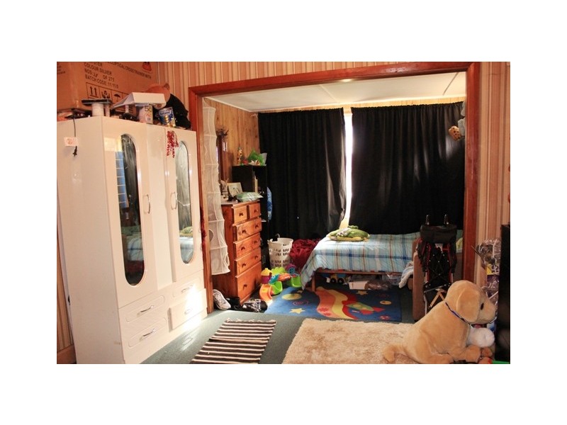 34 Mimosa Rd, Greenacre NSW 2190