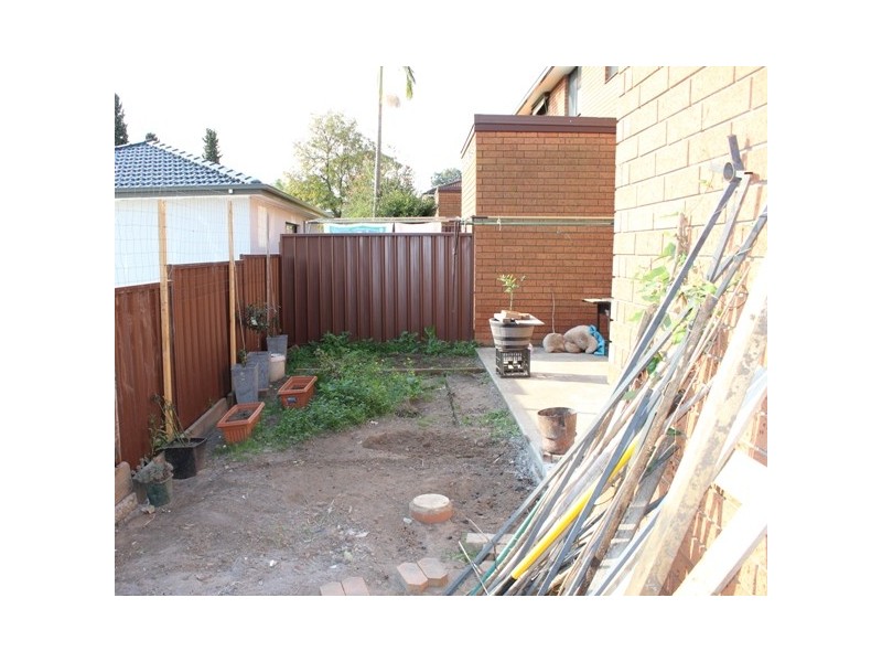 8/15 Pringle Ave,, Bankstown NSW 2200