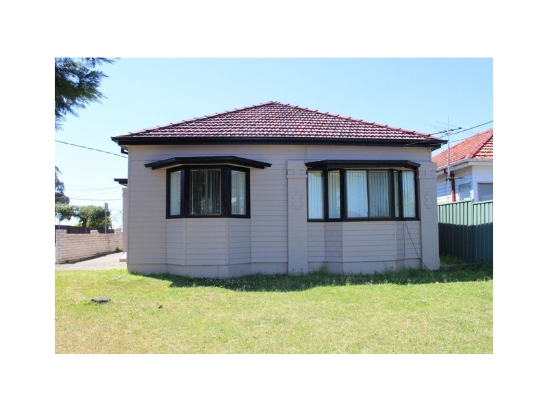 11 Avoca Street, Yagoona NSW 2199