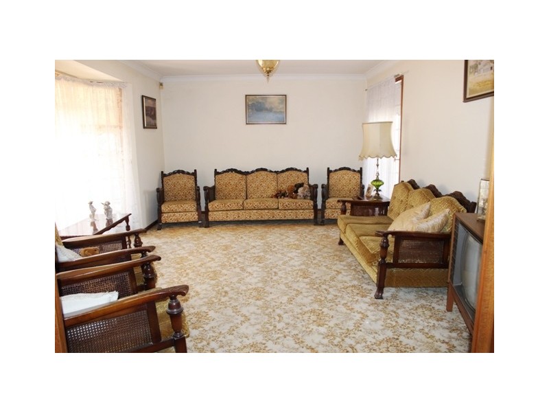 220 Henry Lawson Drive, Georges Hall NSW 2198