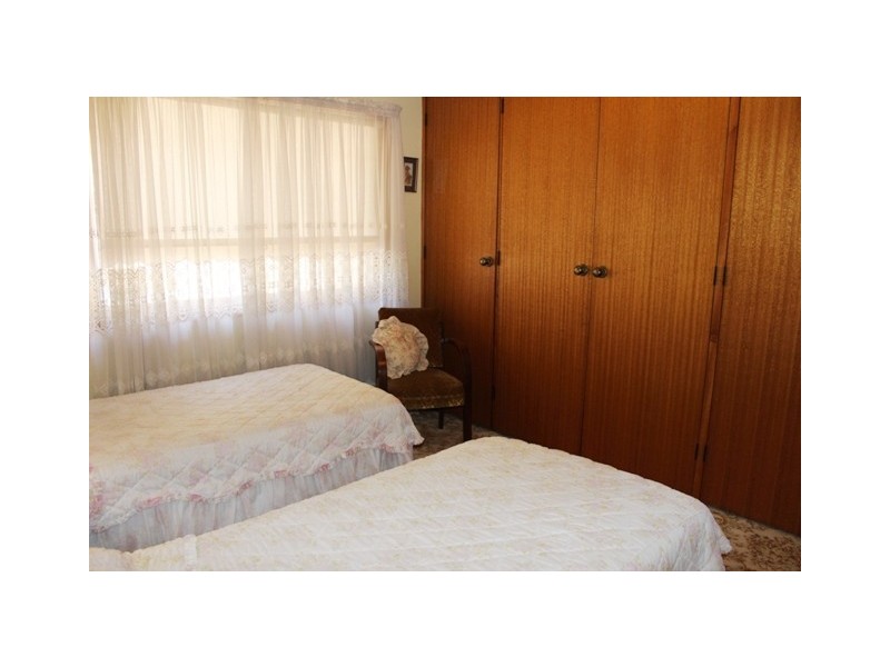 220 Henry Lawson Drive, Georges Hall NSW 2198