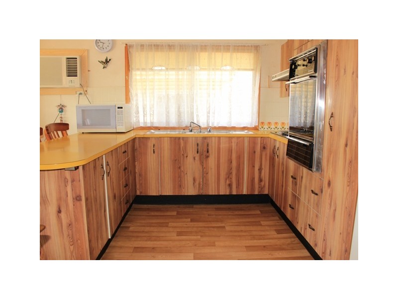 220 Henry Lawson Drive, Georges Hall NSW 2198